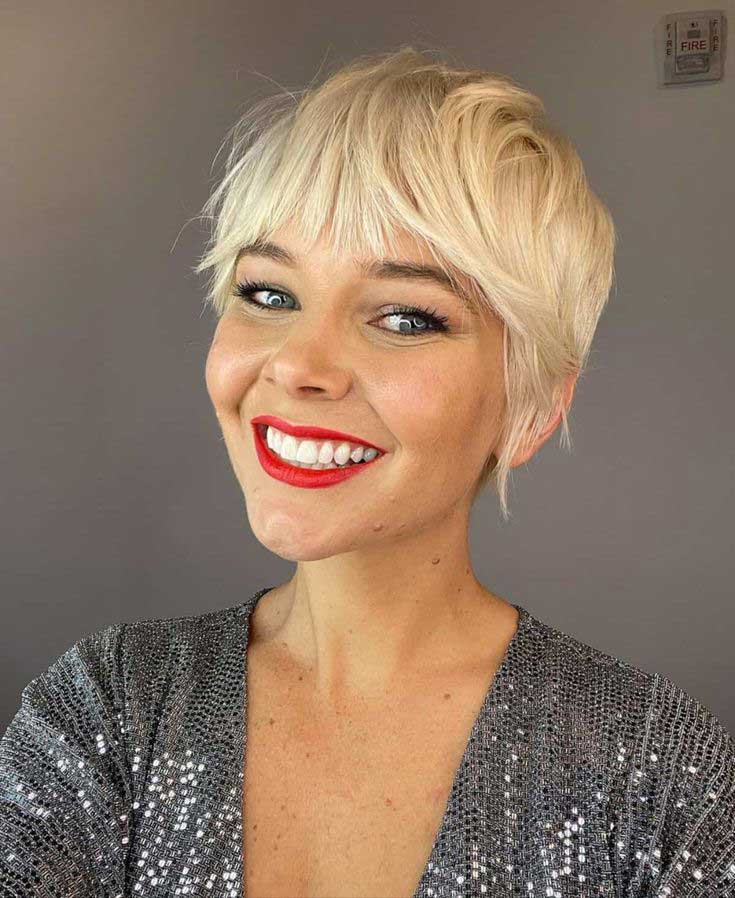 Pixie Haircut Ideas for Round Faces